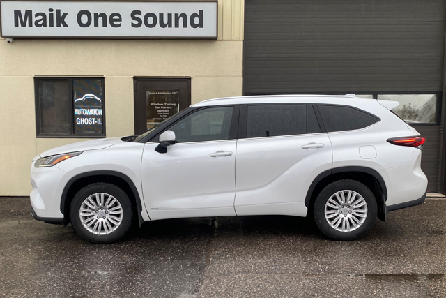 Toyota 2024 Highlander with professional window tint in North Bay